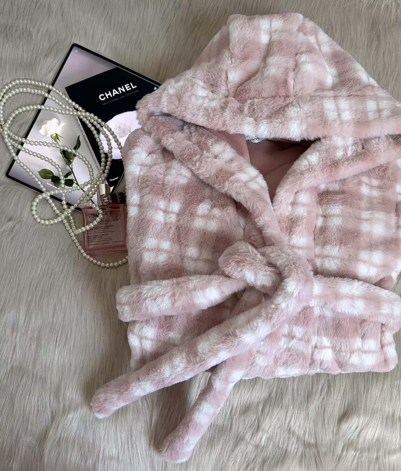 Blush Carreau Rabbit Fur Short Winter Robe image