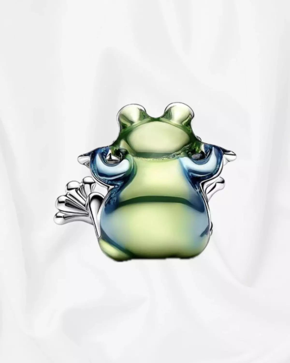Climbing Frog Charm 1