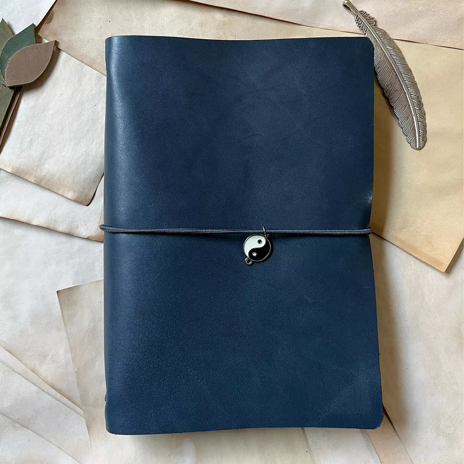 yin yang charm  hover image