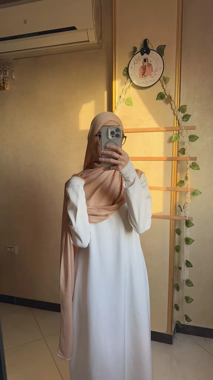 Beige 2