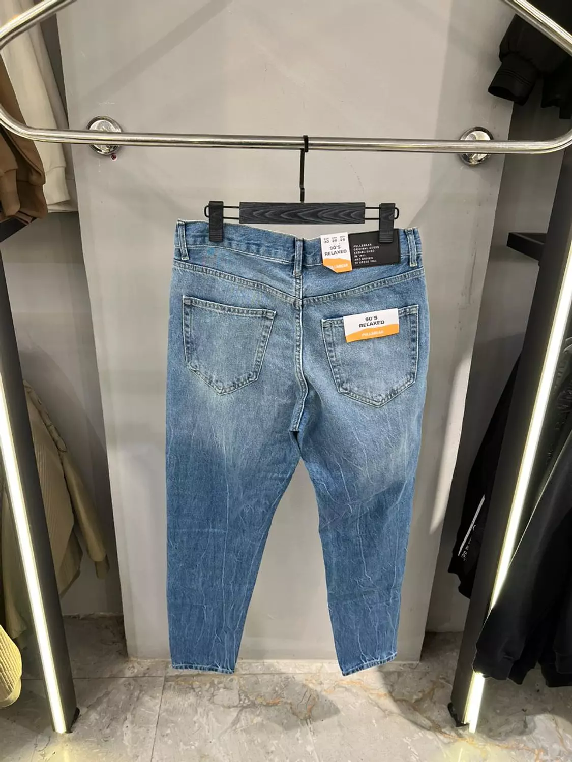 PULL & BEAR RELAXED FIT JEANS 7