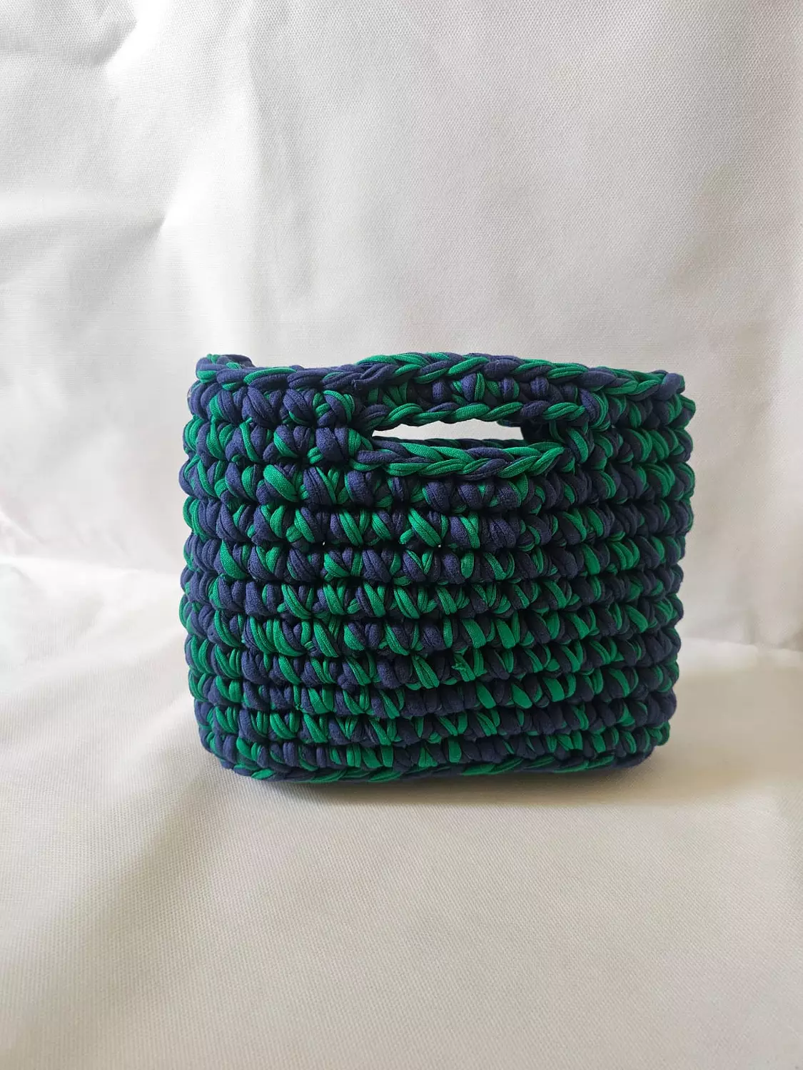 Peachy Loop – Handwoven Crochet Clutch 6