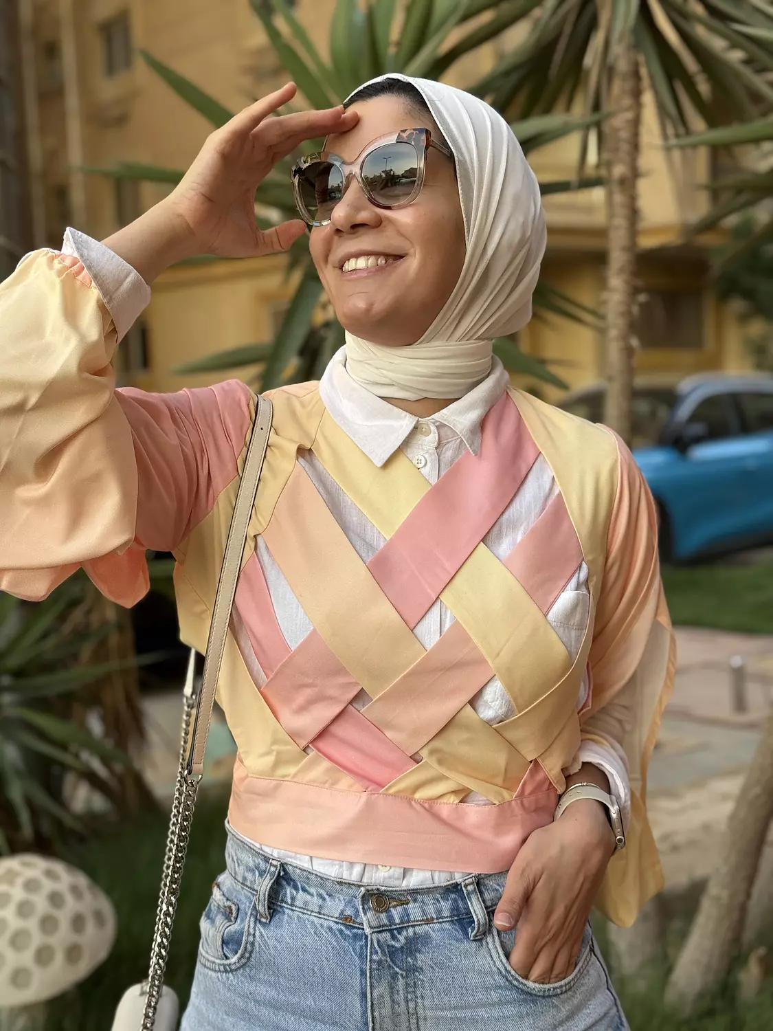 Pastel Mohra image