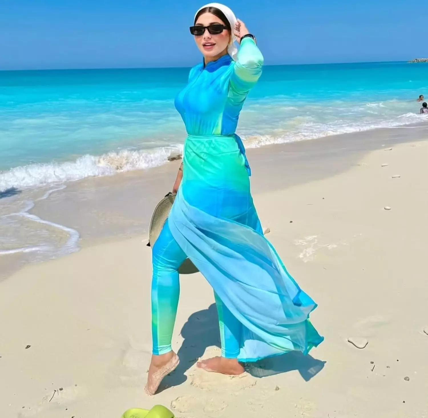 Aquamarine  image