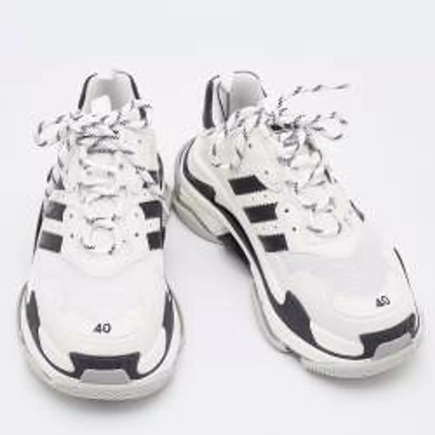  BALENCIAGA TRIPLE S SNEAKERS 2