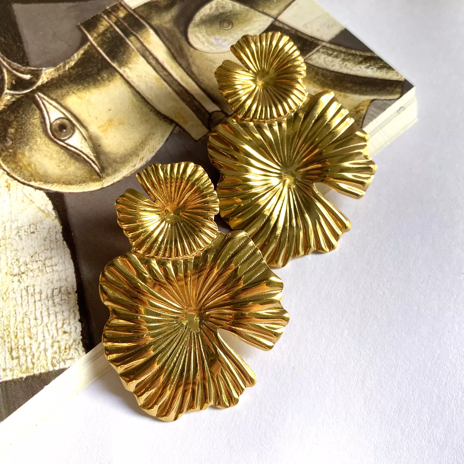 flora earring image