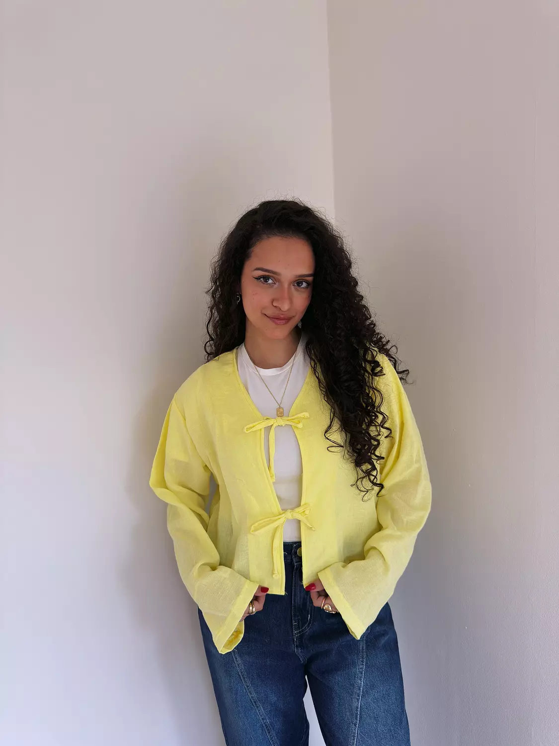 Bow shirt image