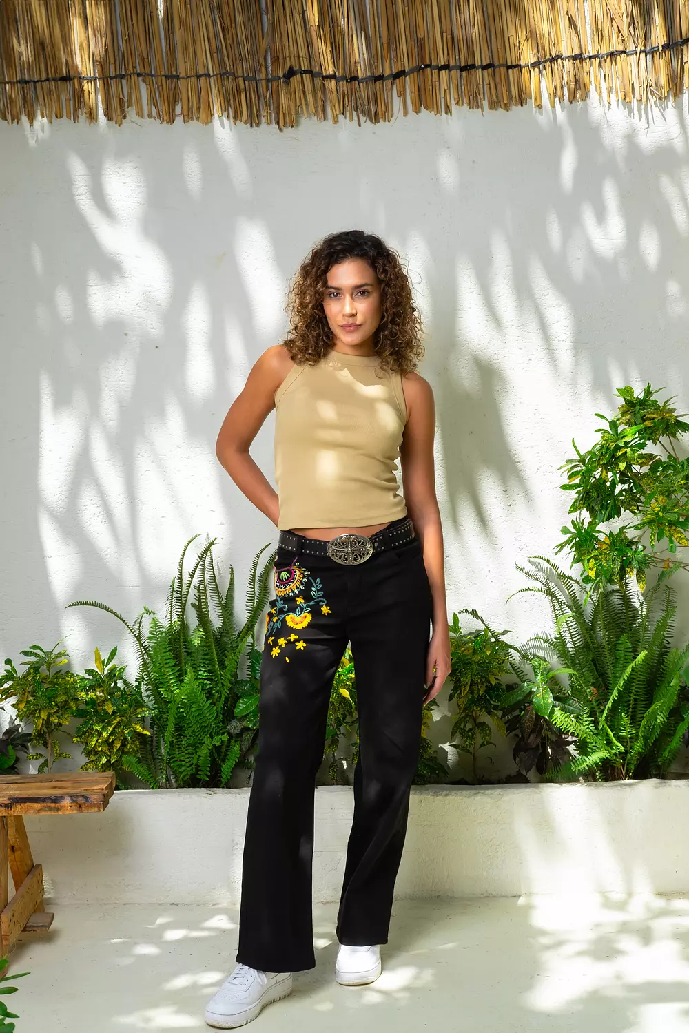 black jeans   image