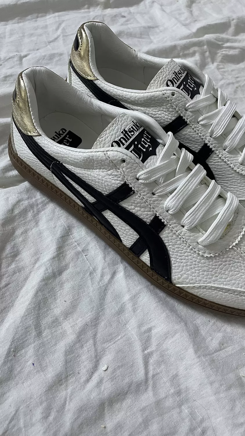 Asics Ontisuka Black 2