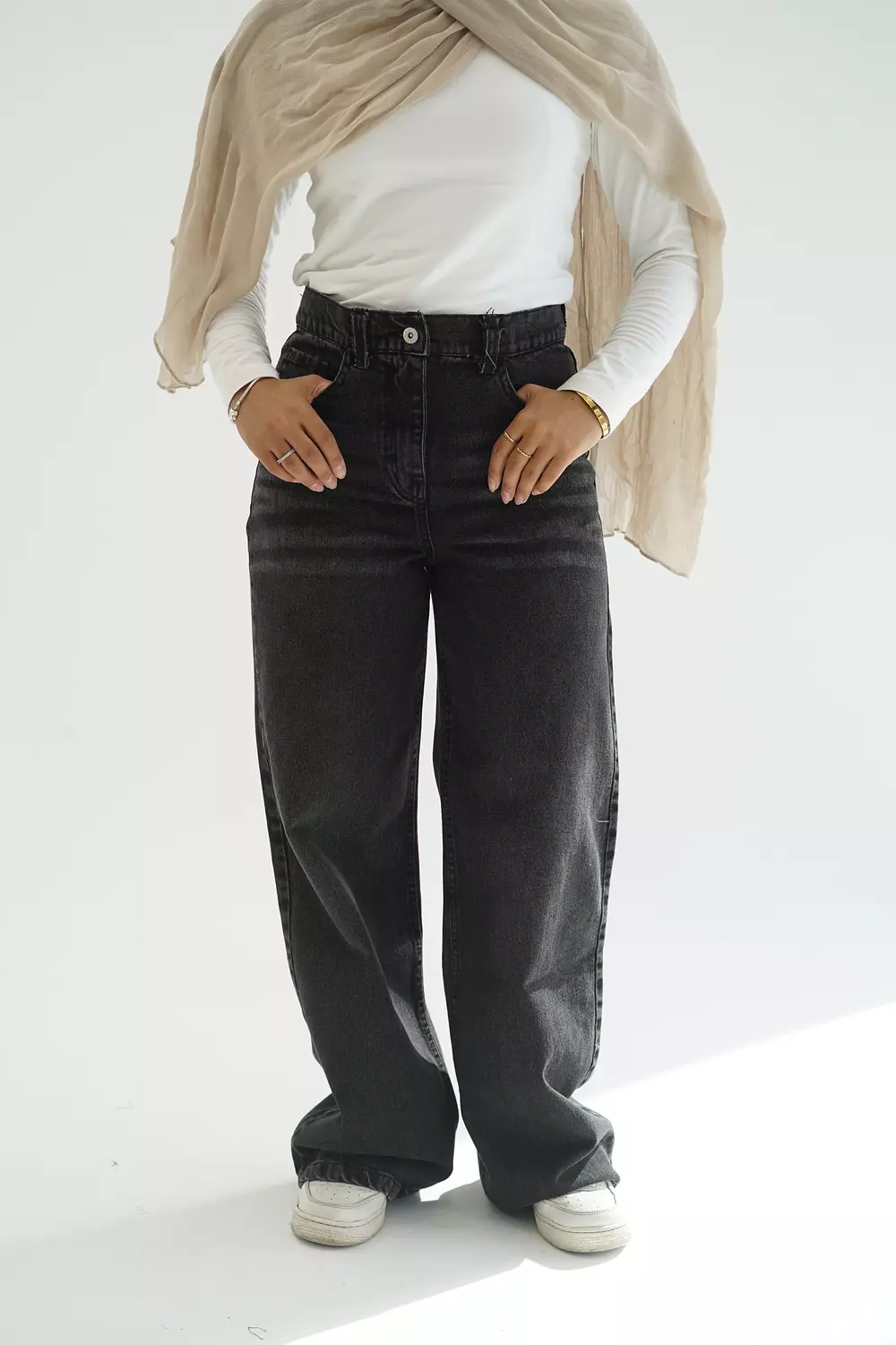 Dark gray denim pent image