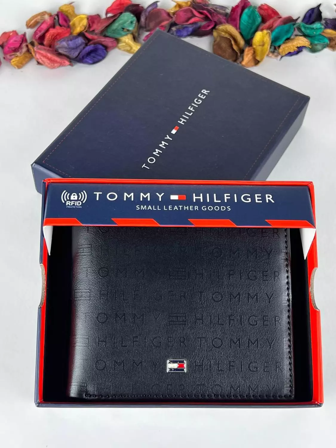 Tommy Hilfiger Wallet image