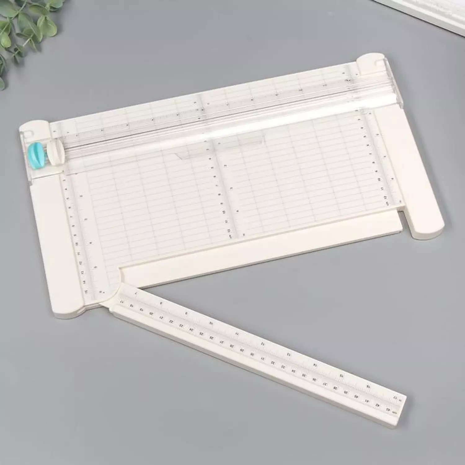 Paper trimmer and embosser model km-5620    1