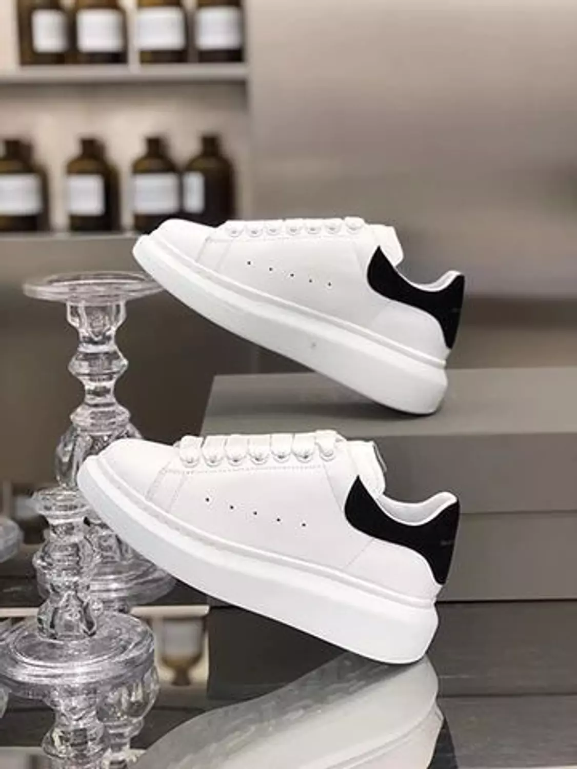 ALEXANDER MCQUEEN SNEAKERS 1