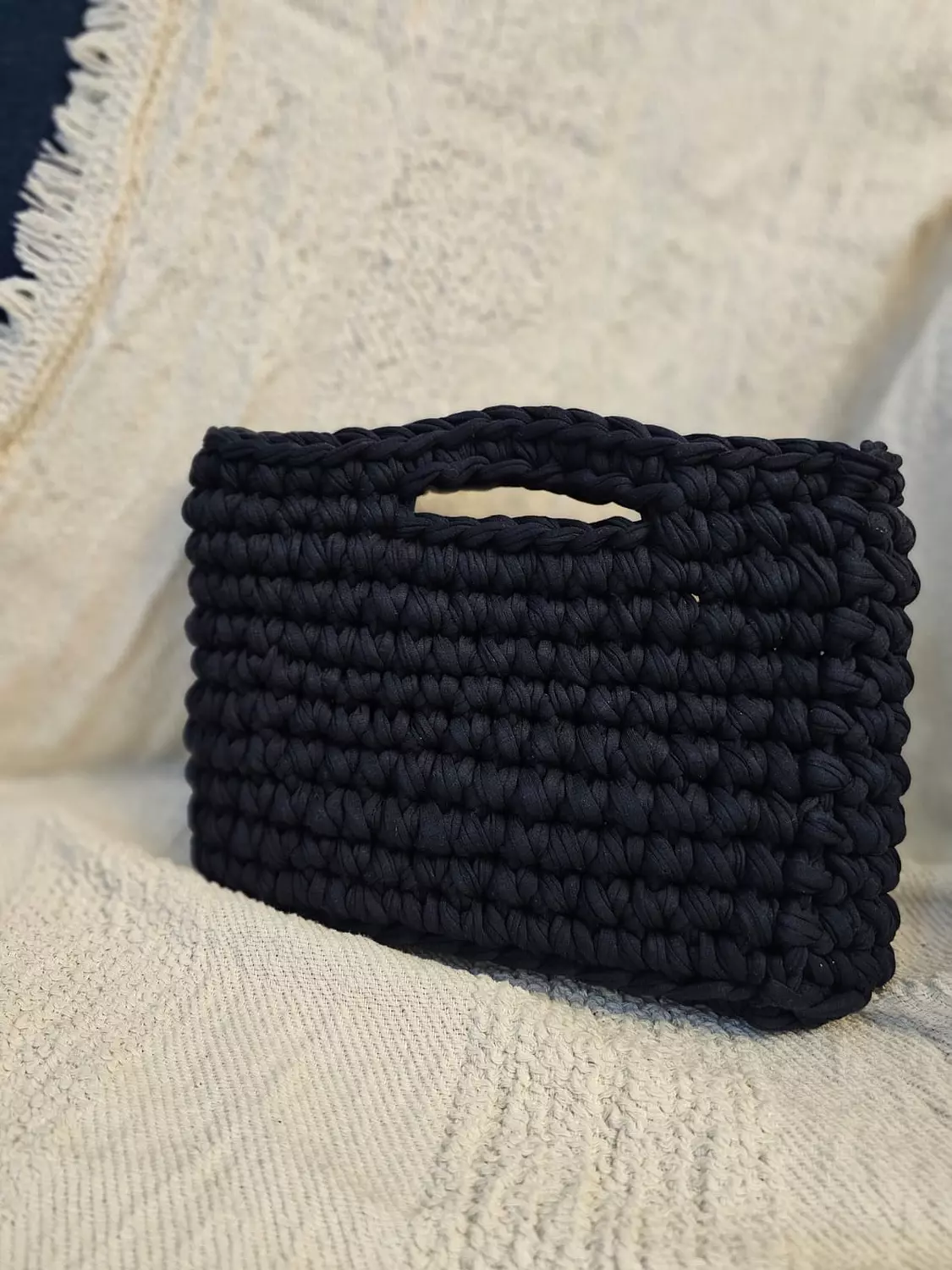 Peachy Loop – Handwoven Crochet Clutch 9