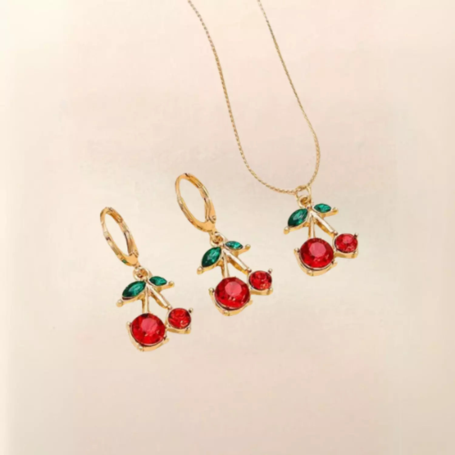 <h3><span style="color: #e97d6a">Accessories</span></h3>