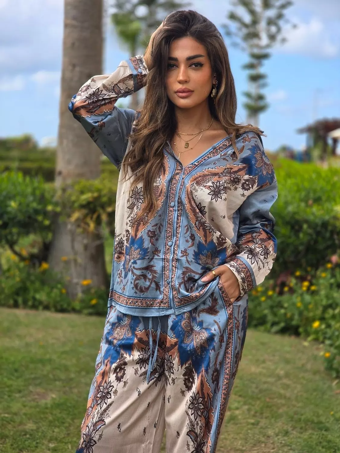 Baby blue satin set  2