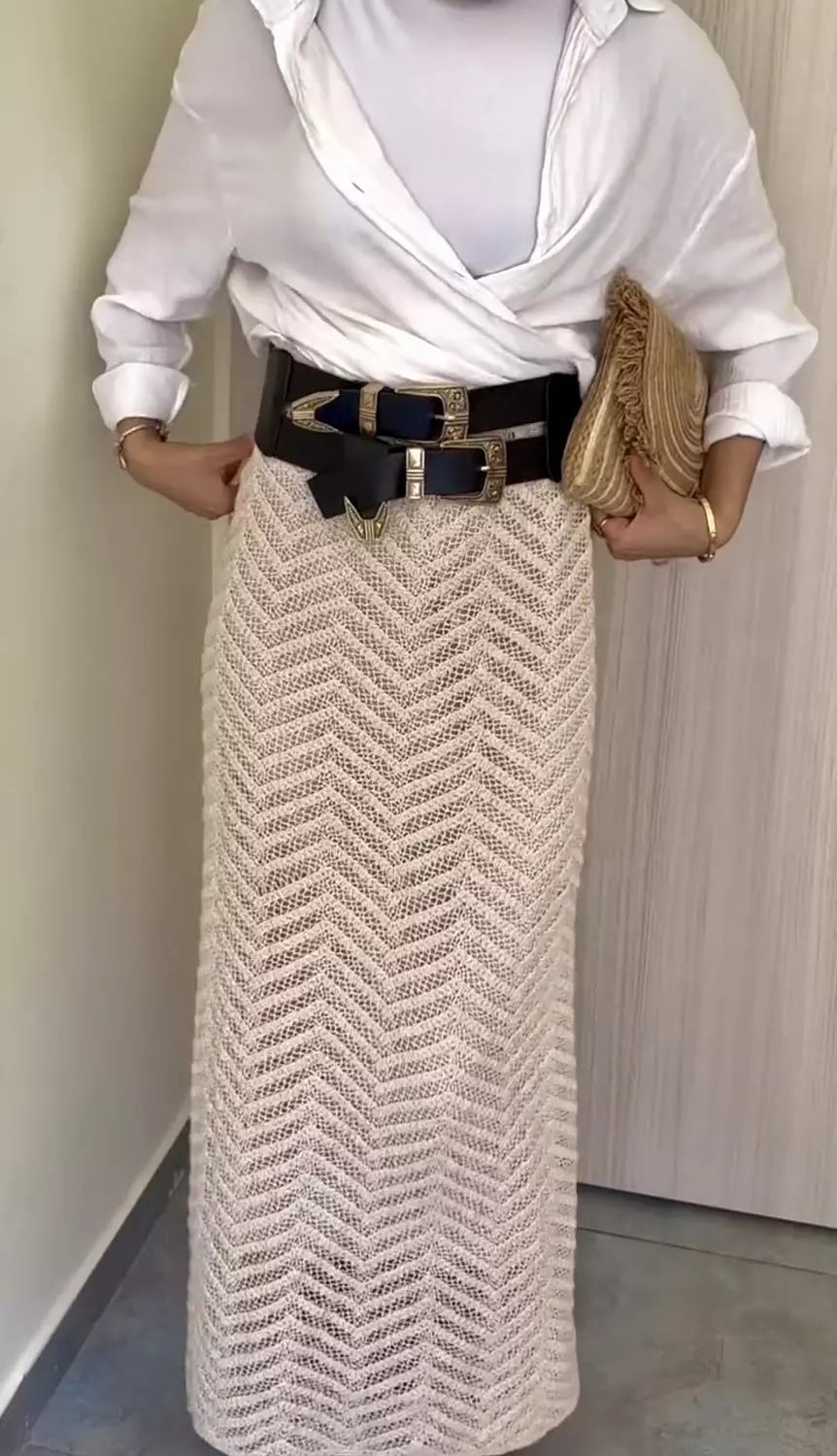 Hooked in you skirt 3