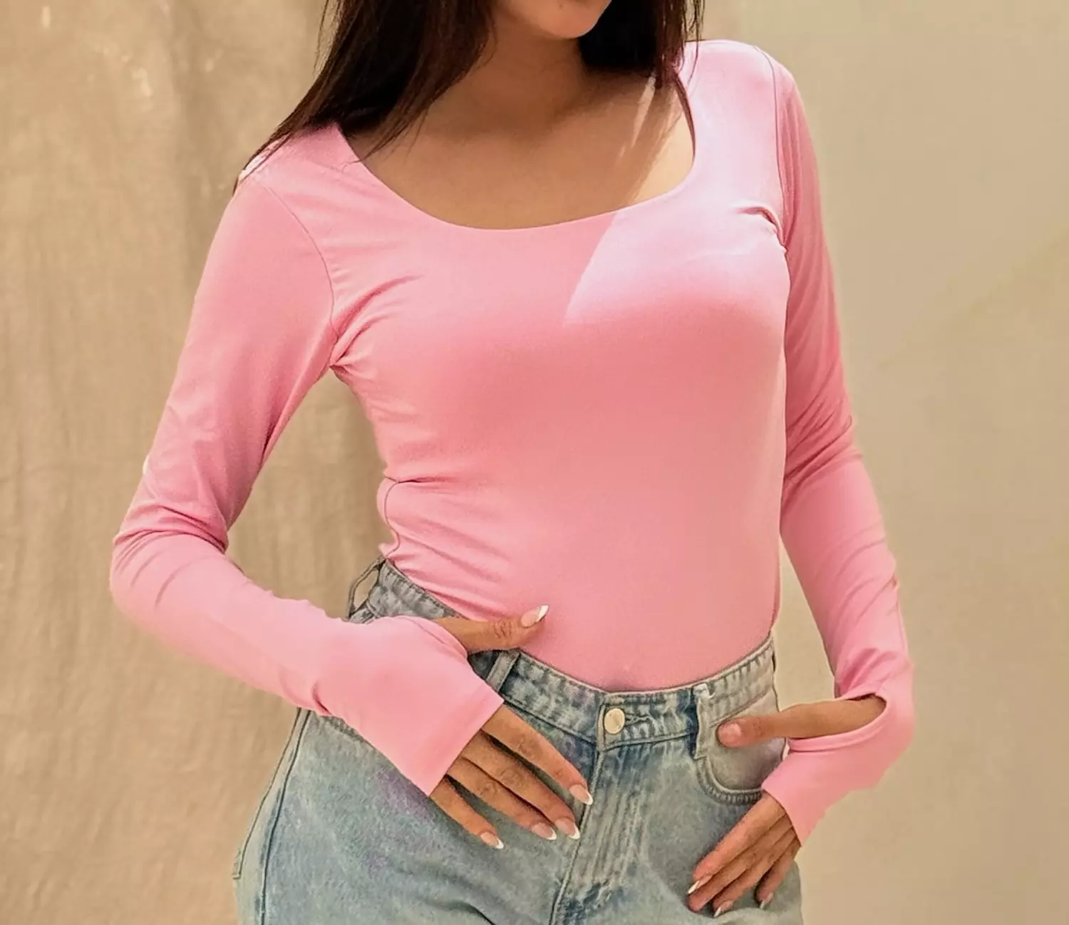 067 Square Neck Long Sleeves Top With Finger Hole 2