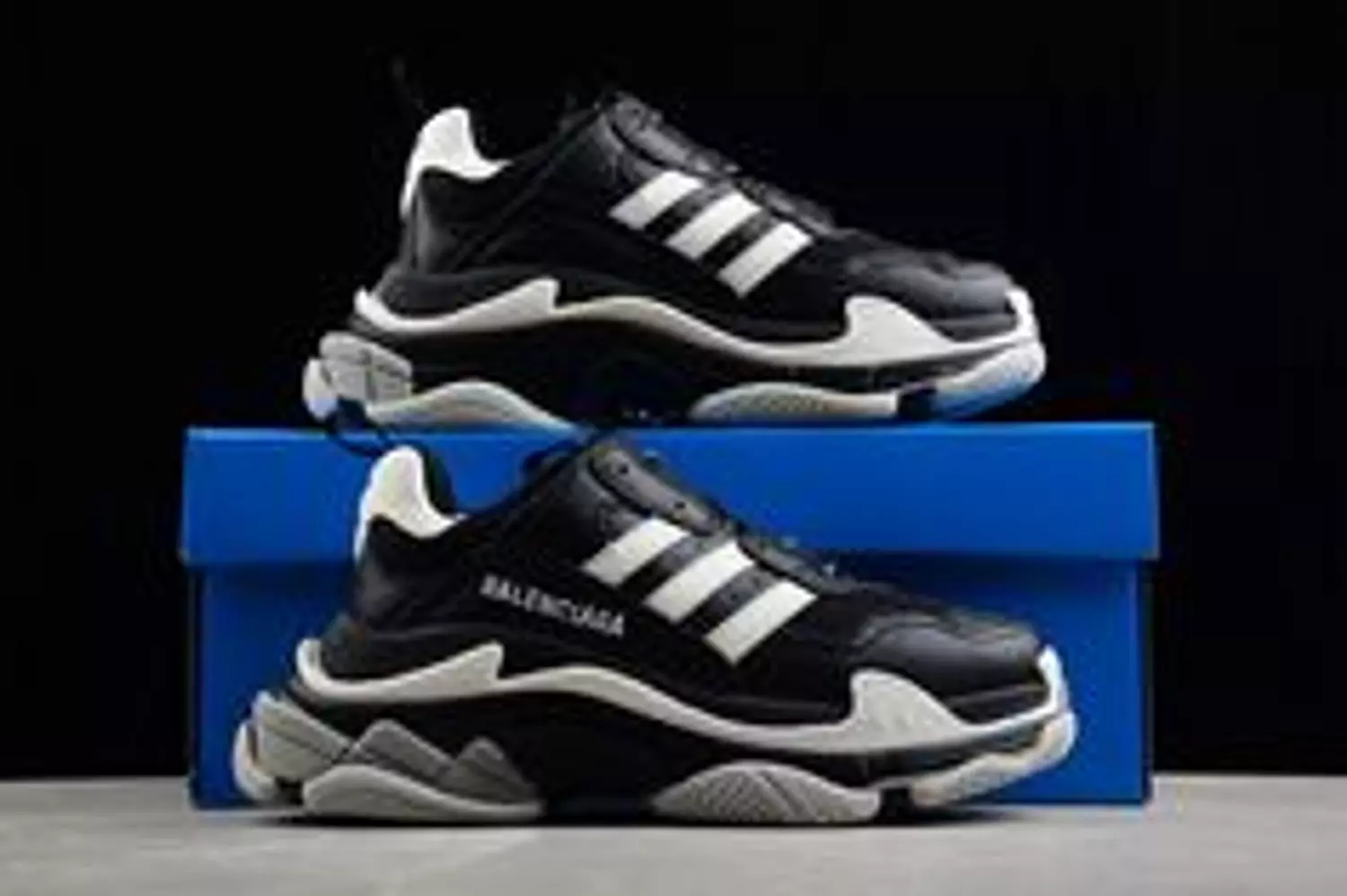  BALENCIAGA TRIPLE S SNEAKERS 3