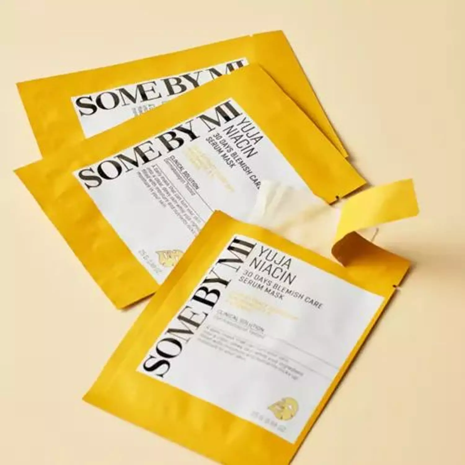 Some By Mi Yuja Niacin 30 Days Blemish Care Serum Mask hover image