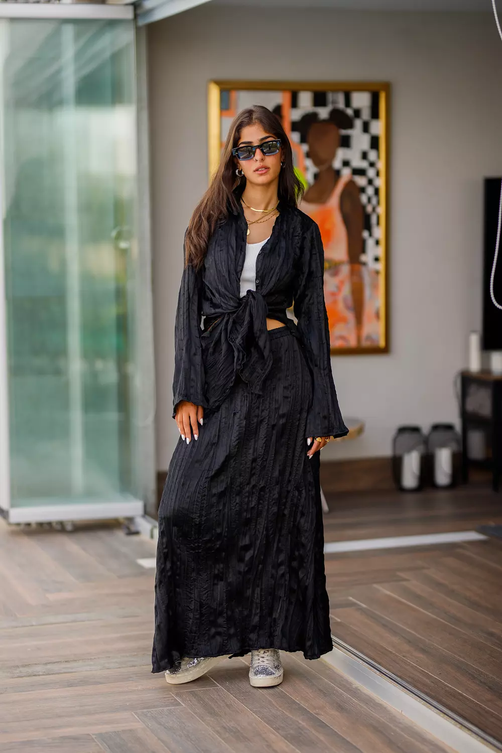 Black crushed satin set image
