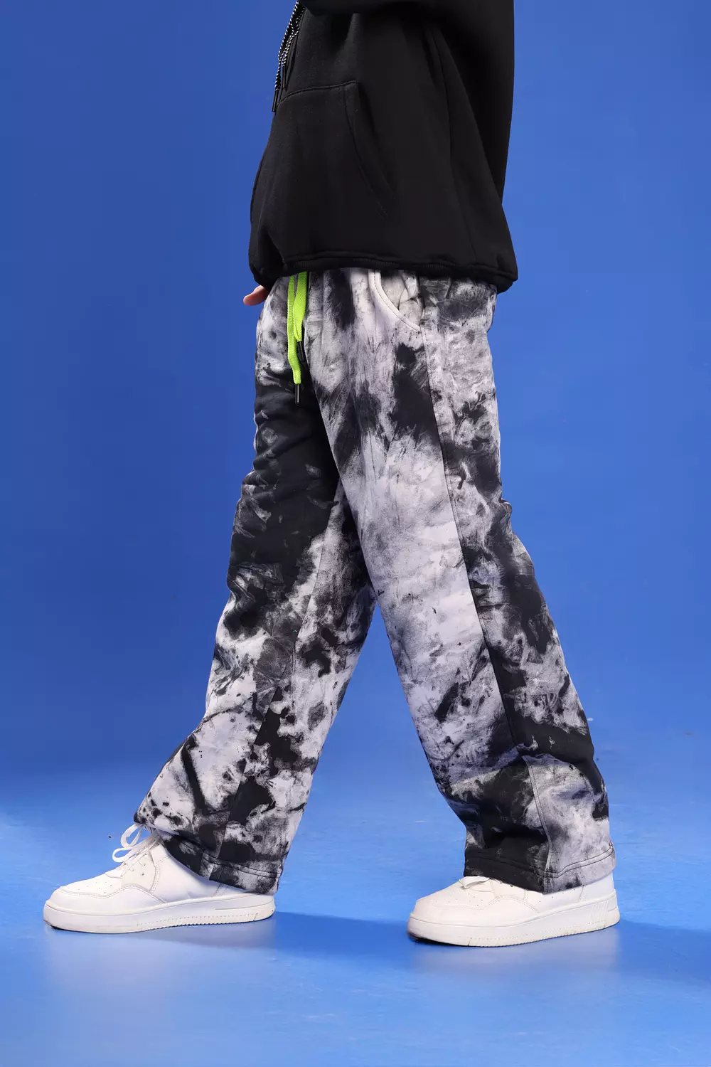 Tomahawk hover image