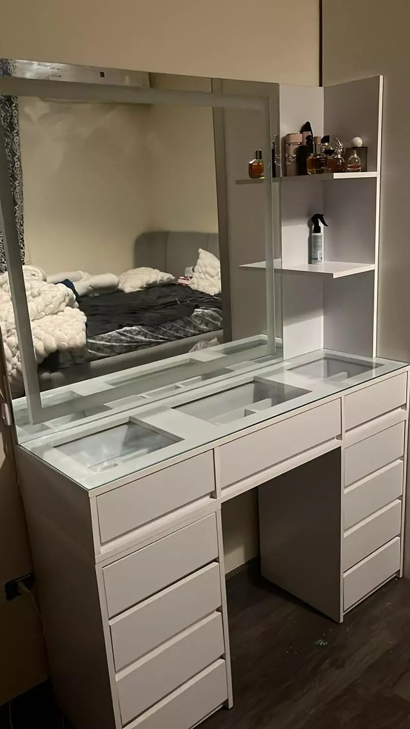 Mega vanity 130*180*40 2