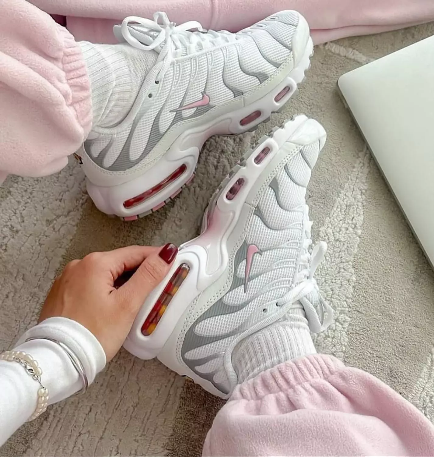 Nike Air Max Tn Plus White/ Grey/ Pink  3