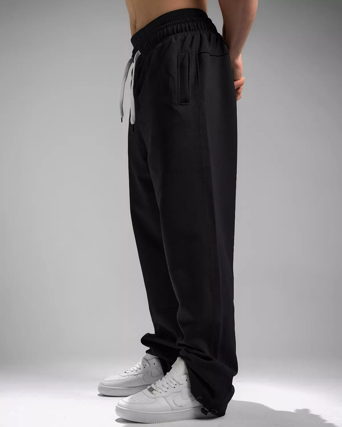 CLASSIC BAGGY SWEATS- black 11