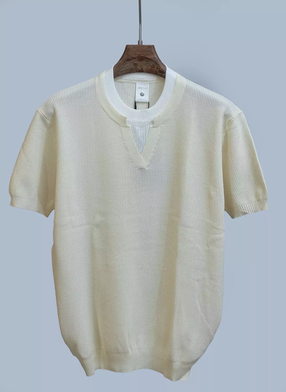 BREAKTHROUGH TSHIRT \ 2053 2