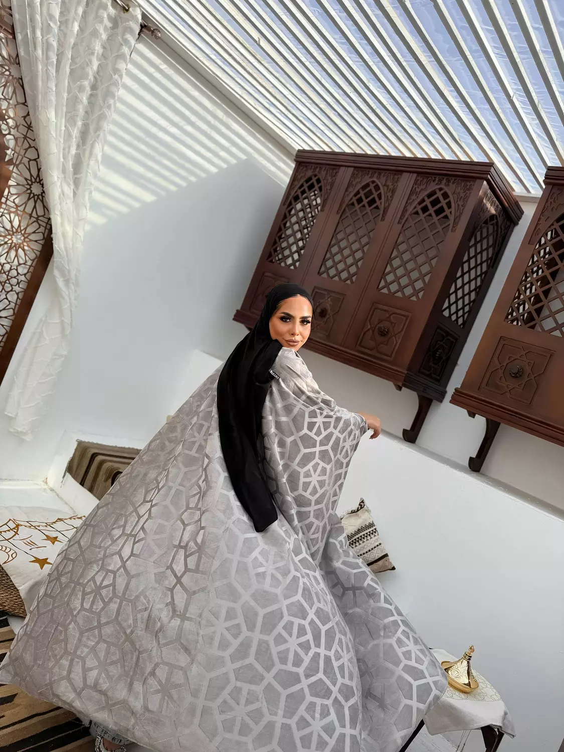 Layal Al-Fidda (Stone Grey) hover image