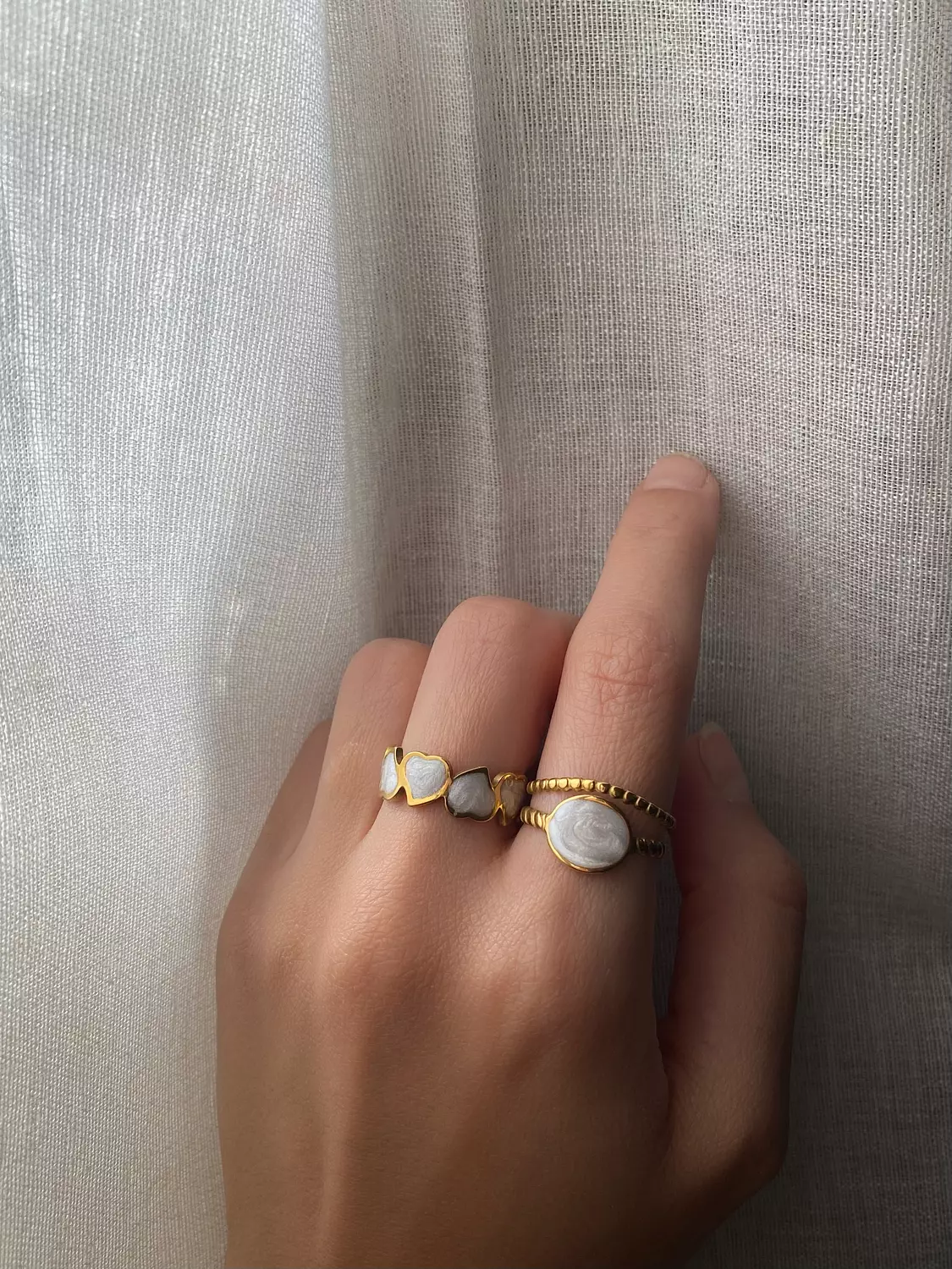 White Hearts Ring 1