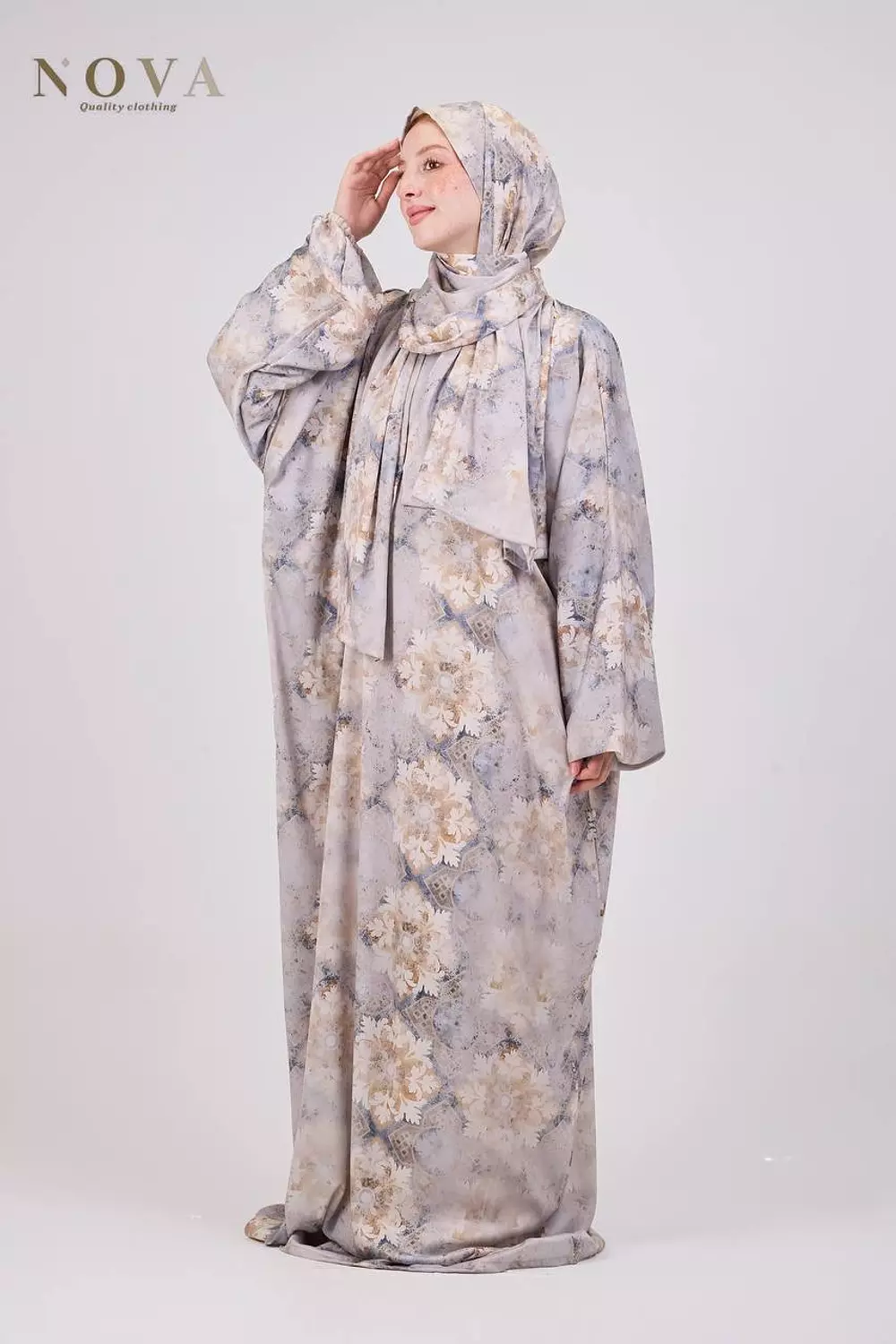 Silver bloom Bubble Satin image