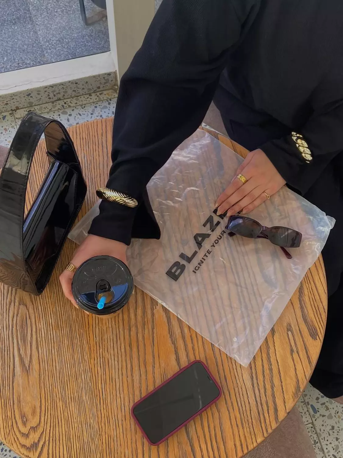 BLACK AURE FORM SET 7