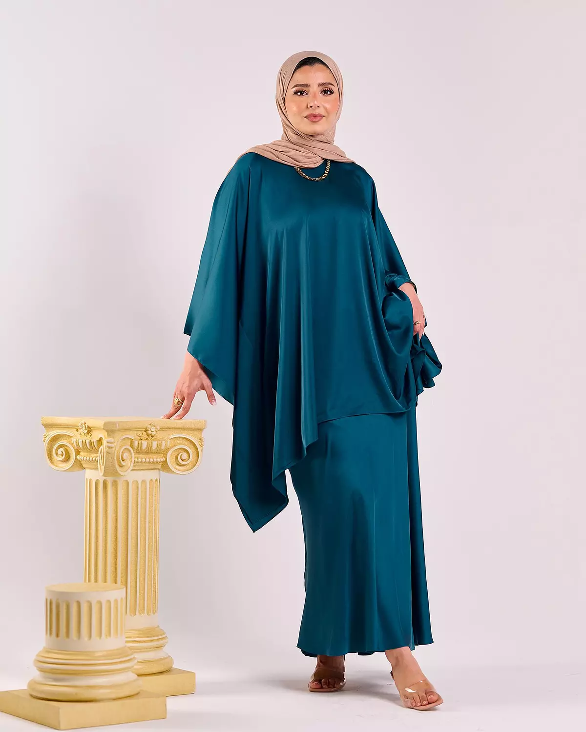 Soiree Suit in petroleum  3