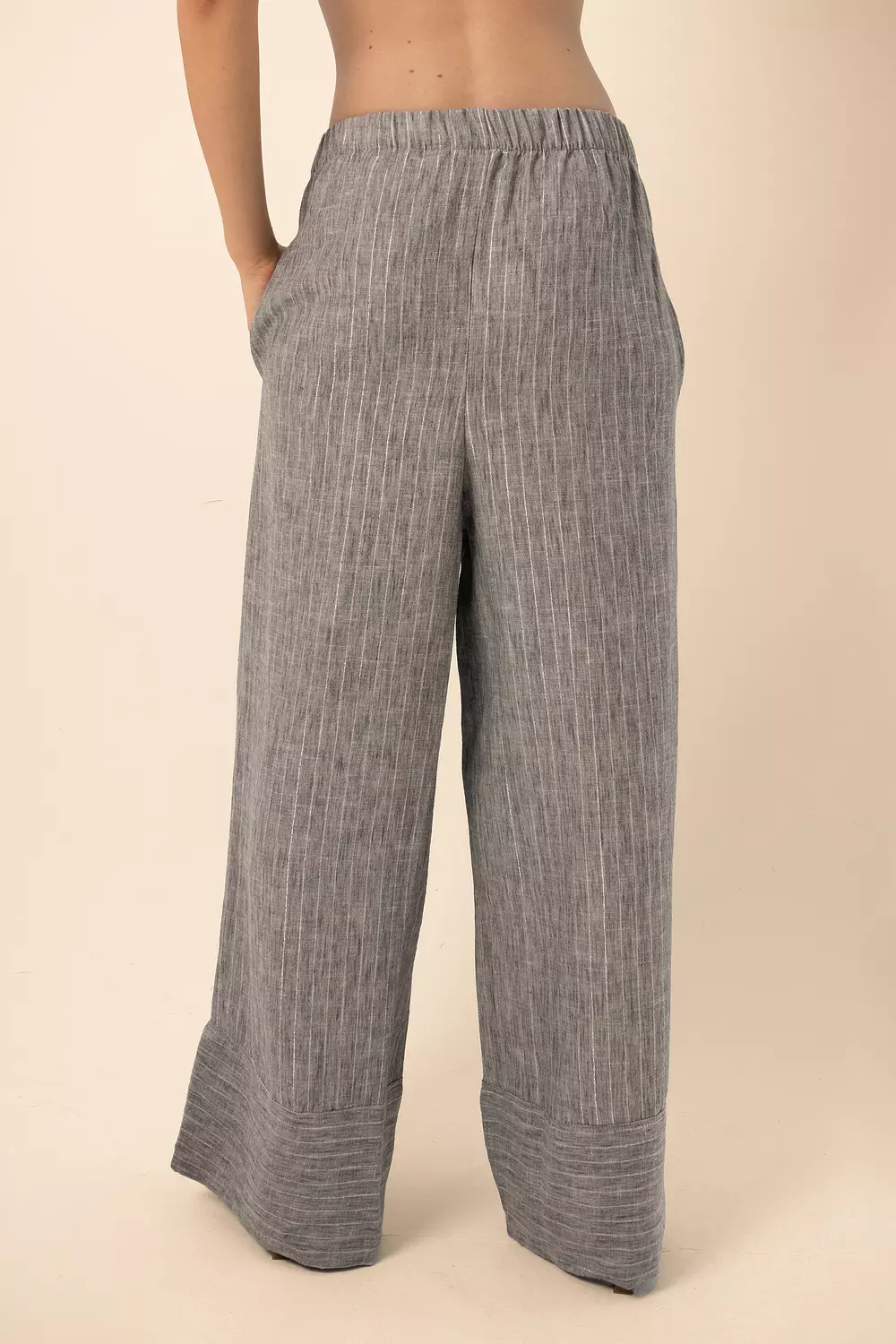 Wide-Leg Pants in silver Stripes - Dark Grey 5