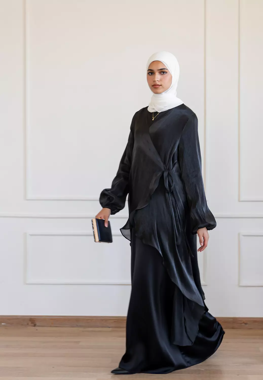 <p style="text-align: start"></p>