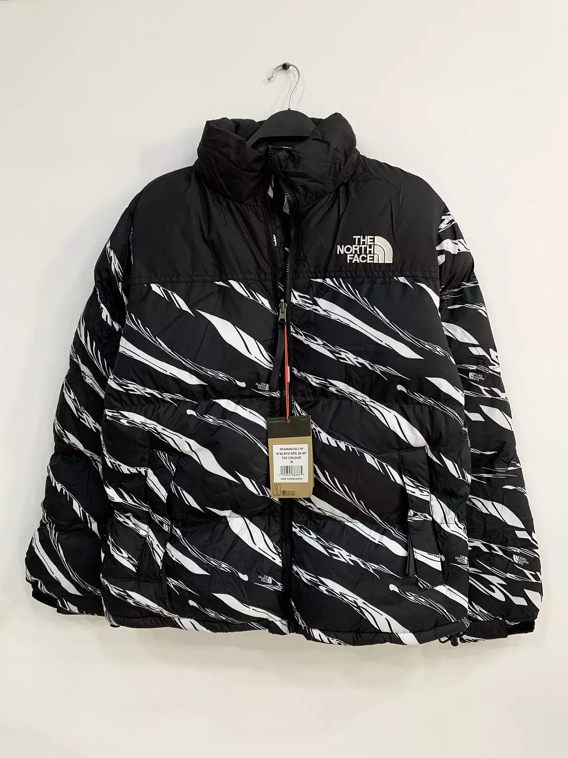 North Face Puffer Jacket with head Cover 1