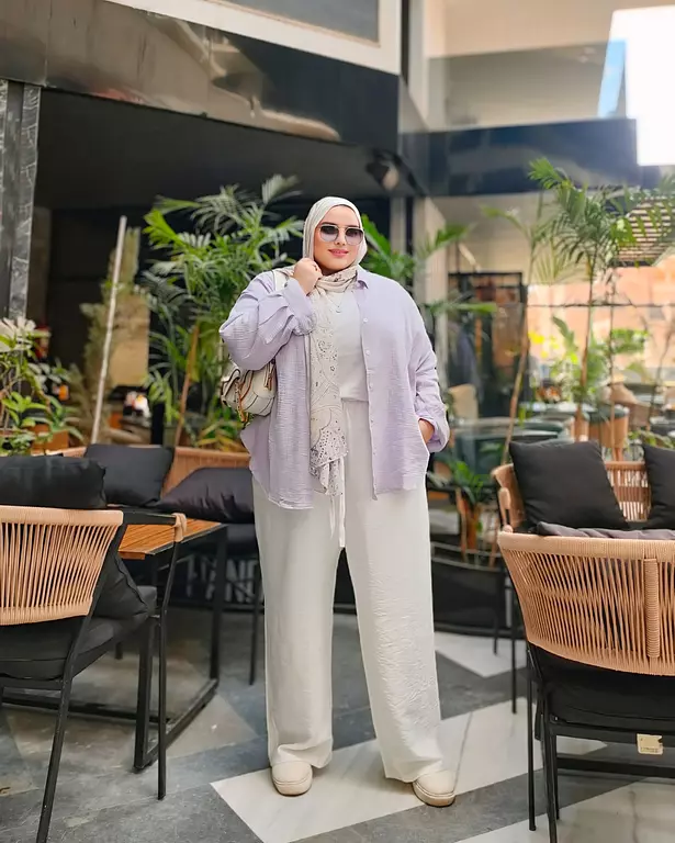 <h3 style="text-align: center"><span style="color: rgb(111, 61, 148)">Essential Linen Pants</span></h3>