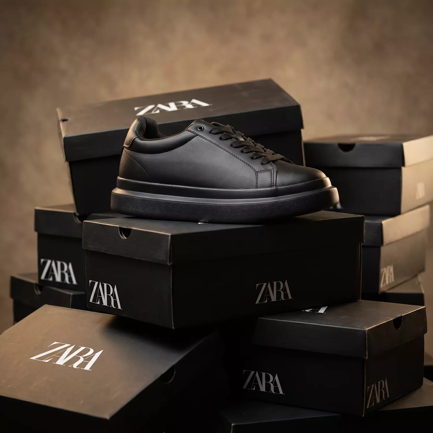 Pull&Bear Sneakers image