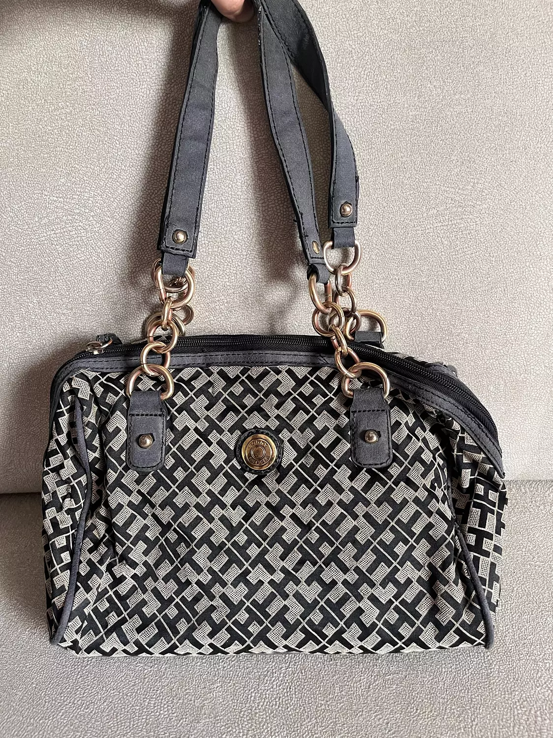 Authentic Tommy Hilfiger monogram bag image