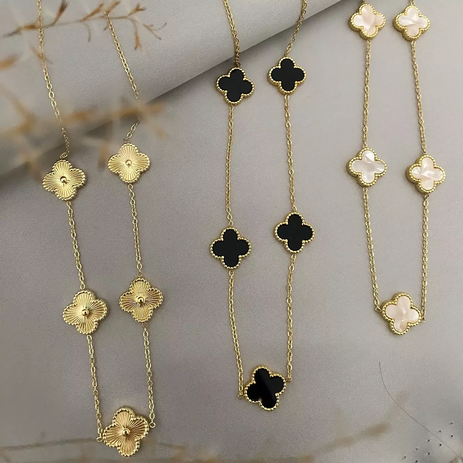 5 Clover Necklace  image