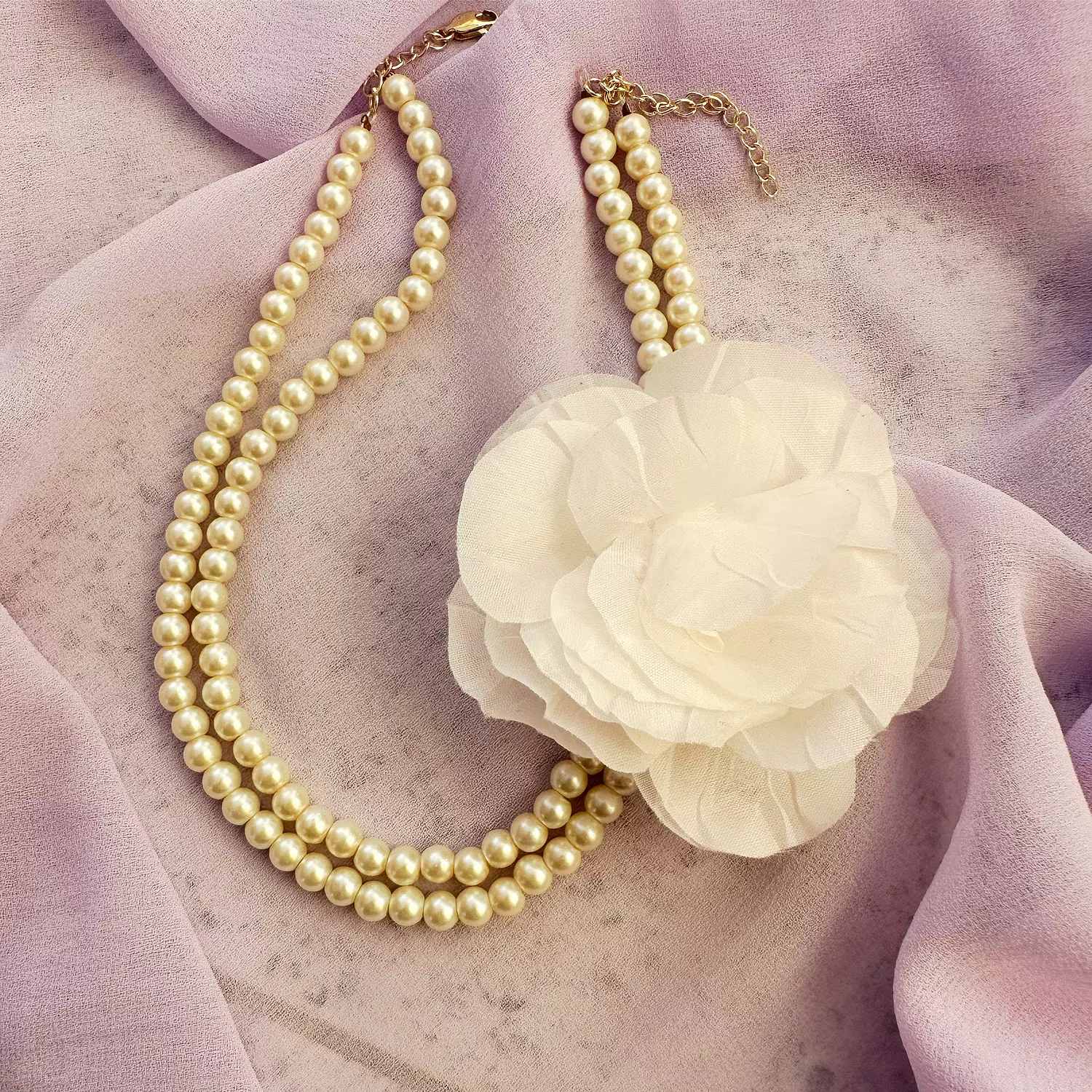 The Pearl Flora hover image