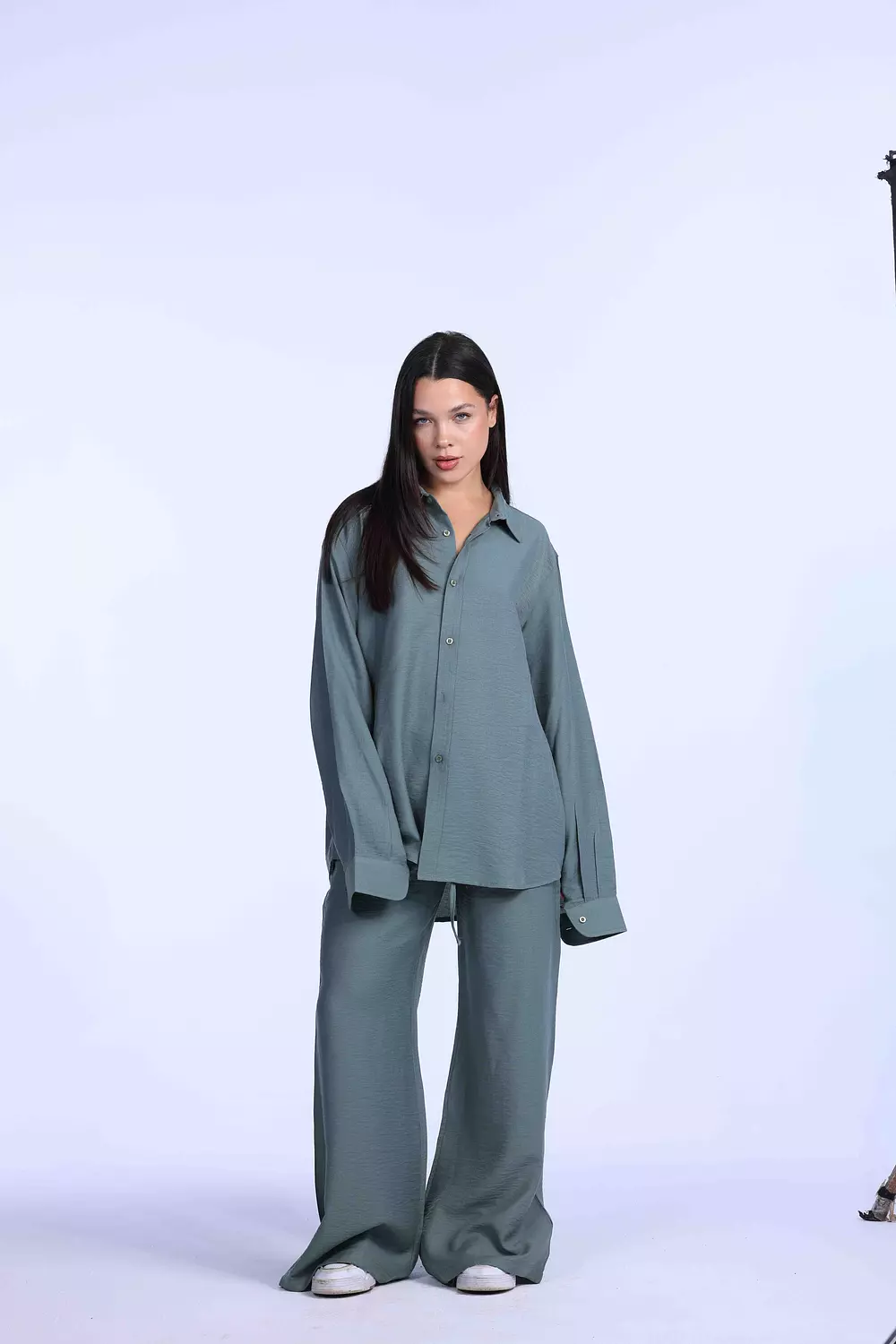 Mint oversized linen chemise image