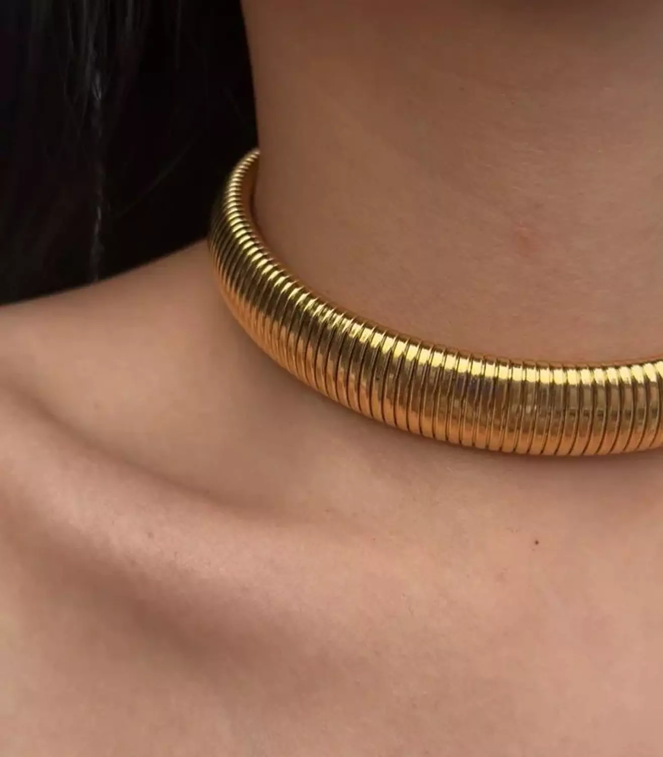 Chocker C05 hover image