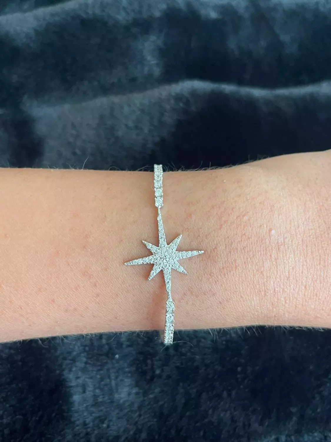Star silver tennis bracelet with zircon stones image