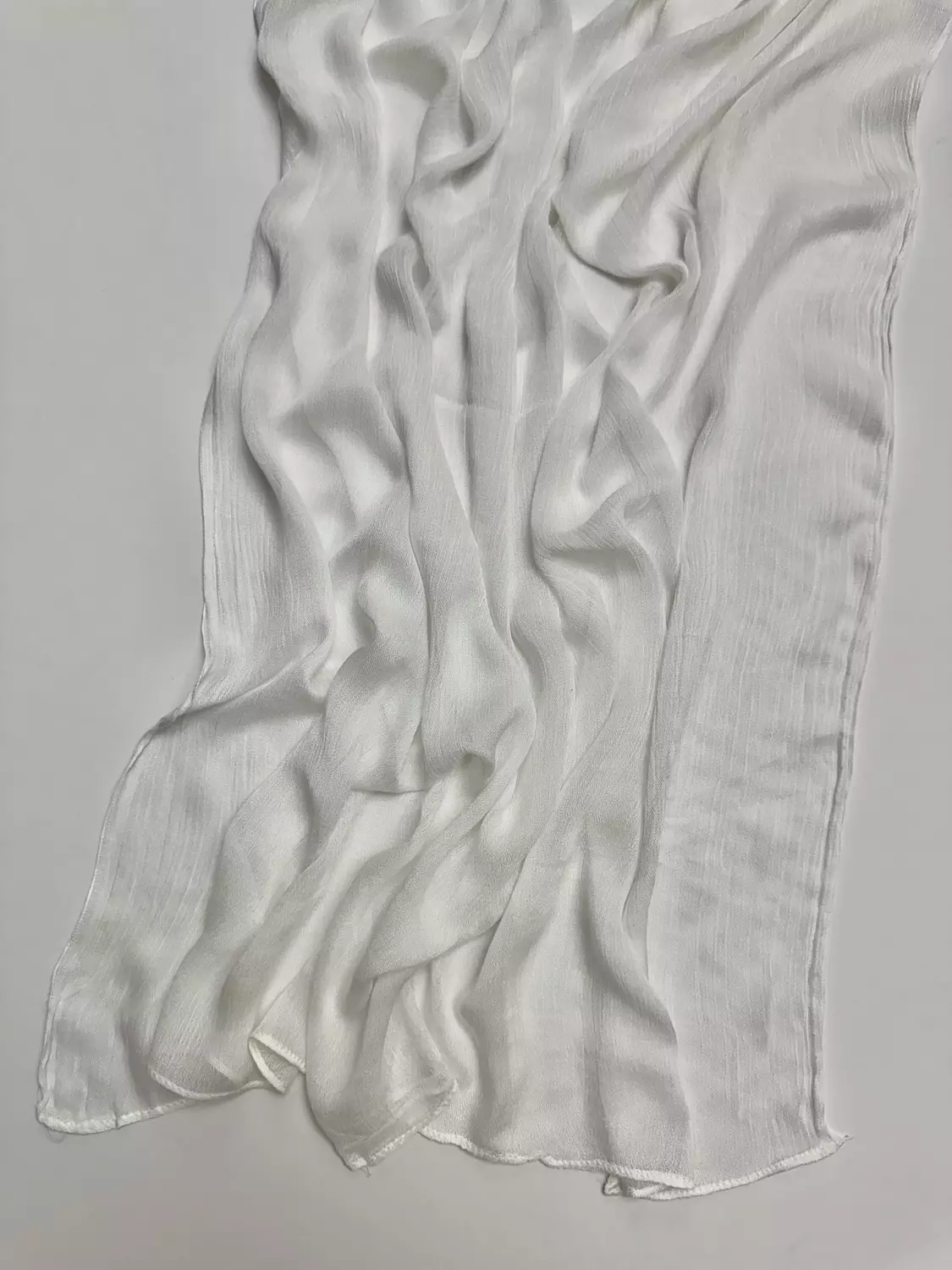 Offwhite  image