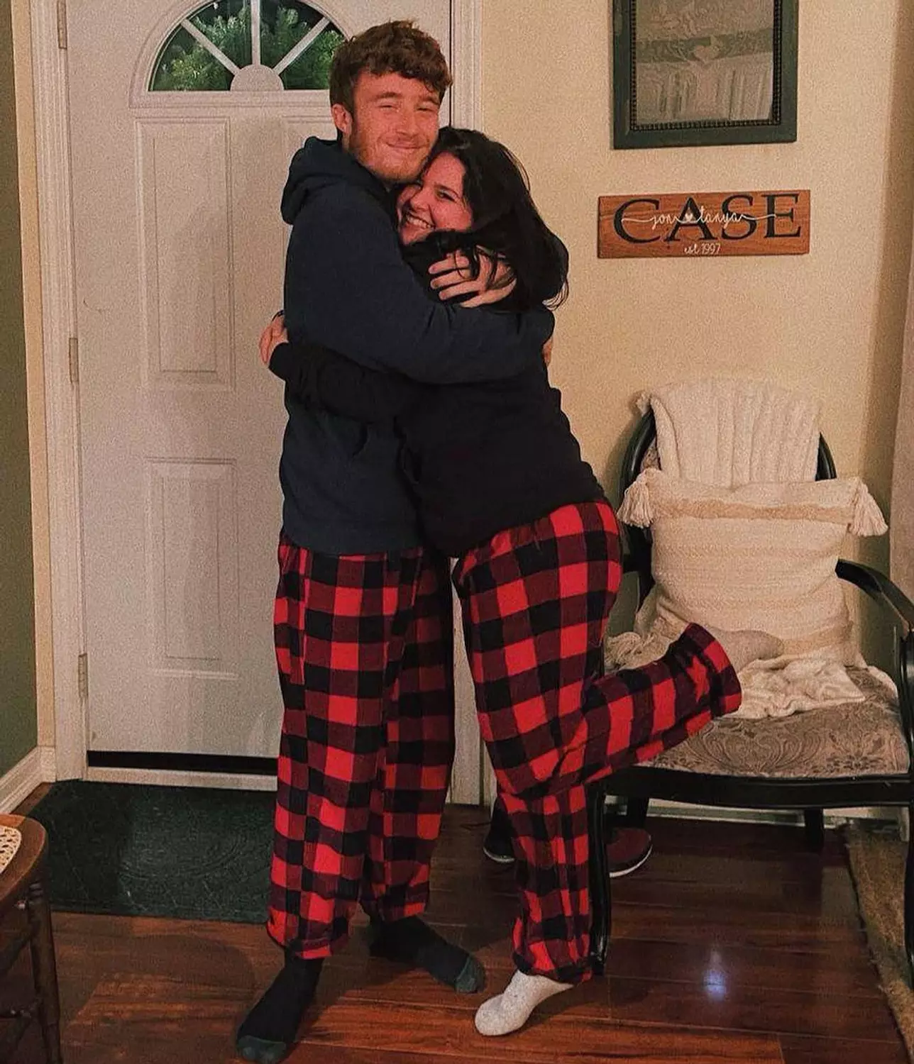 Christmas pants،       بنطلب قطعه واحده فقط بالمقاس وبنكتب القطعه التانيه ف النوتس وبيتم تفعيل العرض تلقائيا image