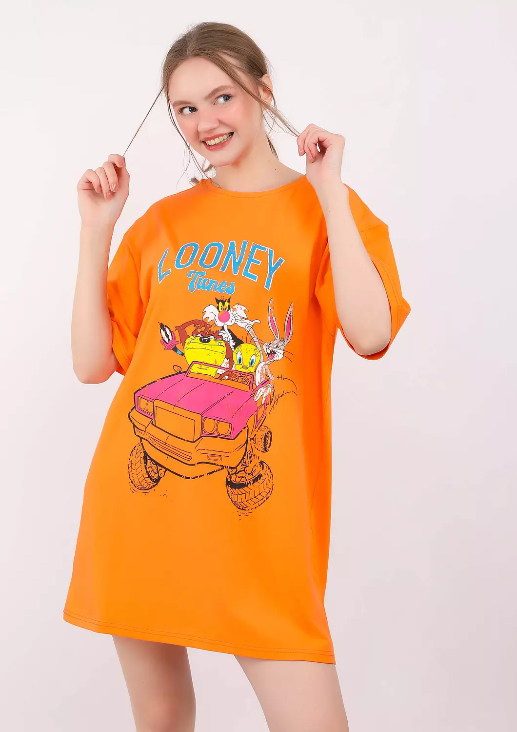 S721 LOONEY TOONS NIGHTSHIRT 1