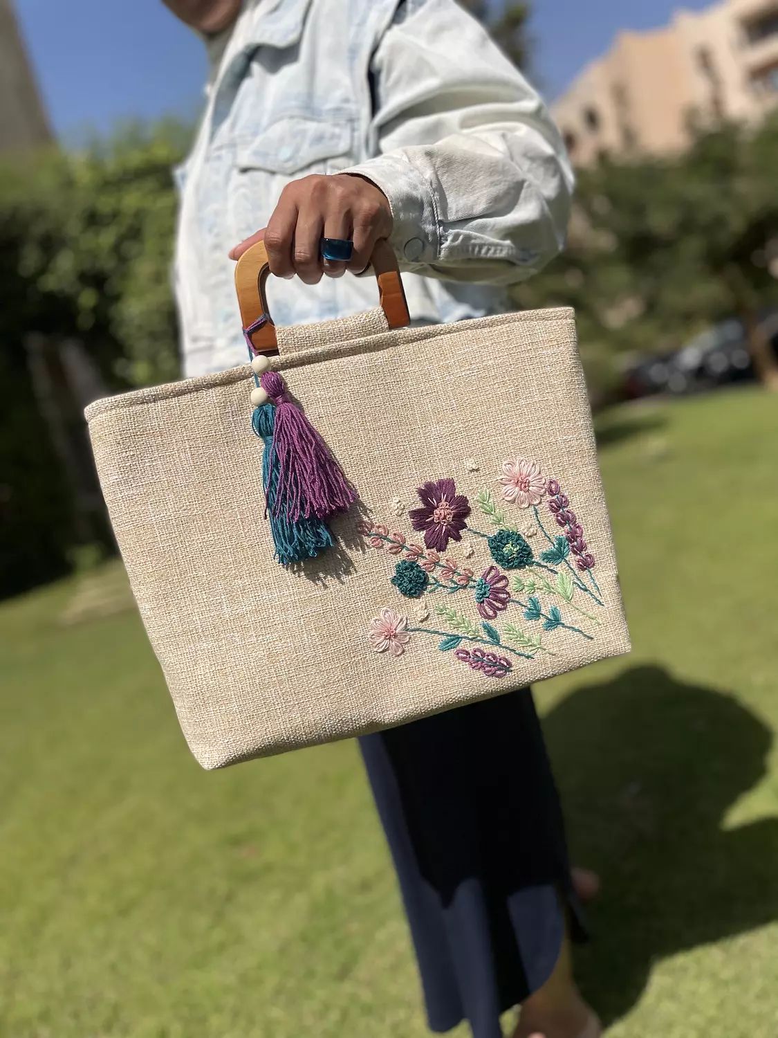 Embroidered  linen bag image